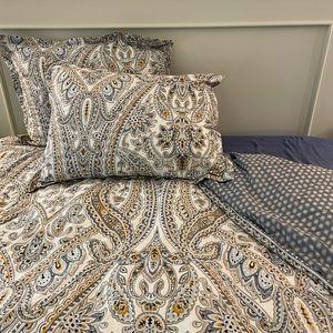 Paisley Queen Duvet Cover & 2 Pillow Shams- blue, yellow, gray, navy